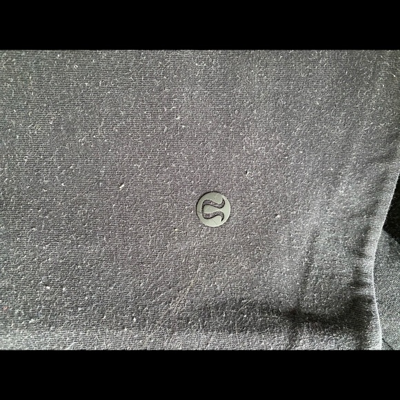 Lululemon Zip Up - Size 4 - Picture 3 of 3